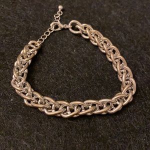 Thick chain bracelet